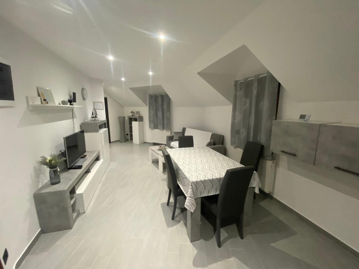 Apartman Galerija Ogulin Ngoại thất bức ảnh